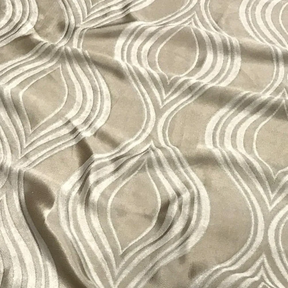 Eclipse Jacquard (Reversible) Table Runner in Taupe