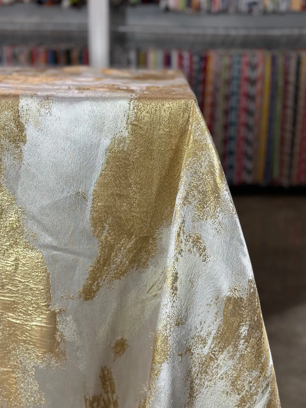 Element Jacquard Table Linen in Gold and Off-White