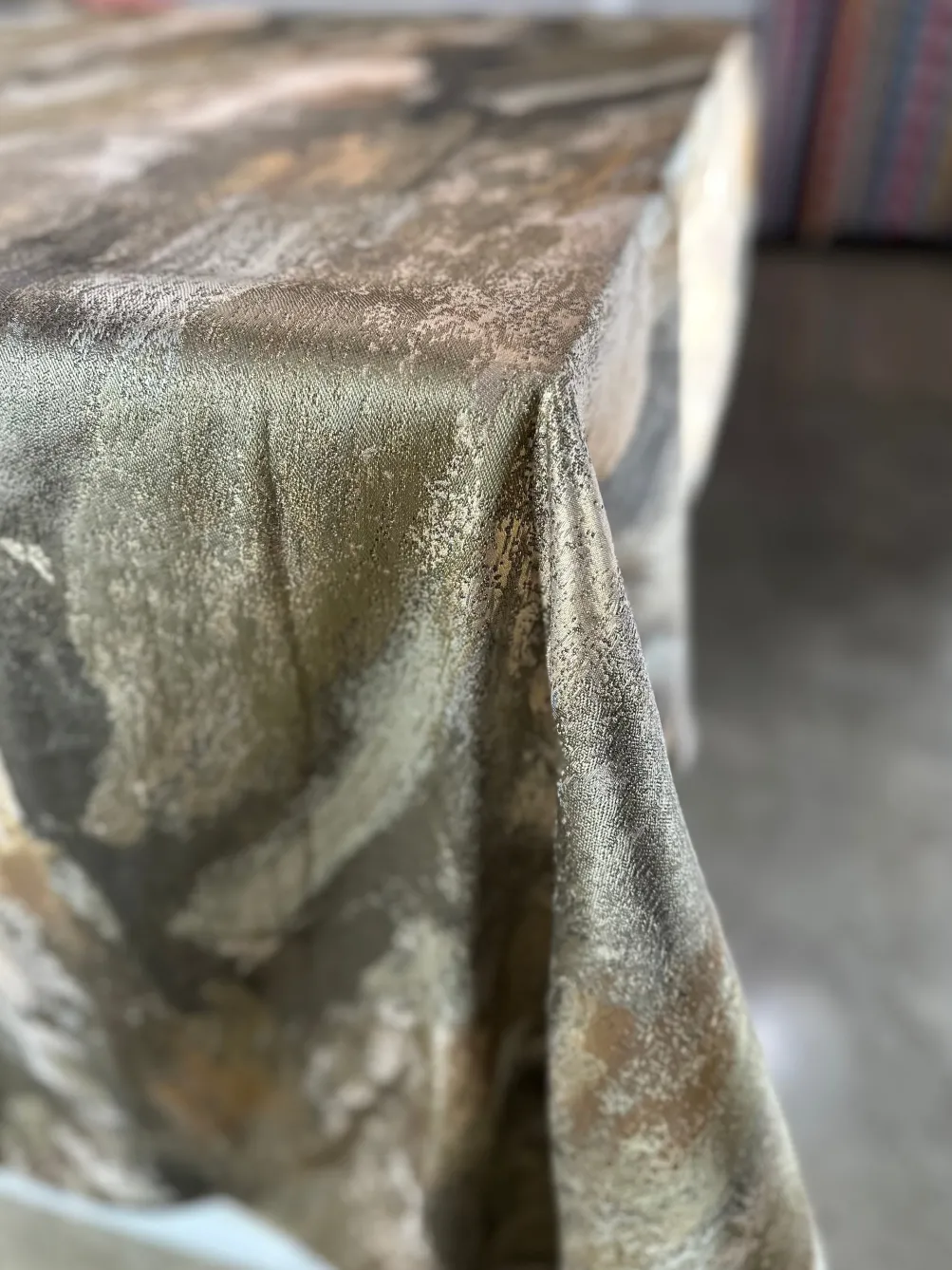Element Jacquard Table Linen in Gold