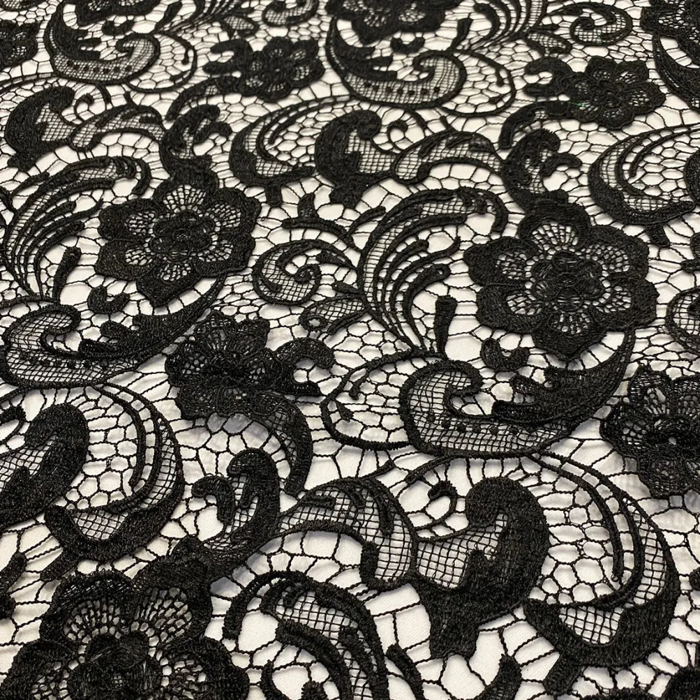 English Lace Table Runner in Black