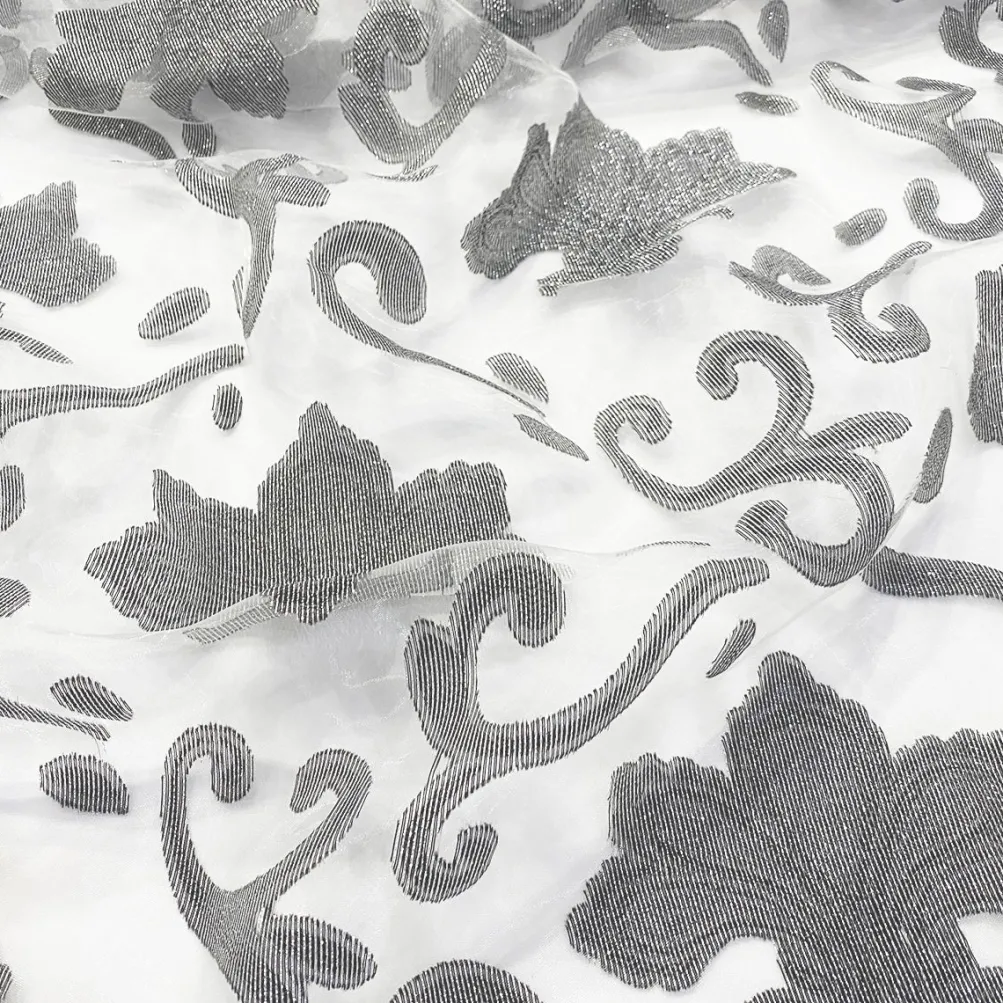 Fleur De Lis Table Linen in Silver