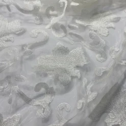 Fleur De Lis Table Linen in White
