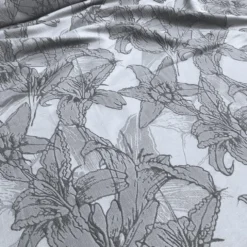 Floral Reef Jacquard Table Linen in Silver