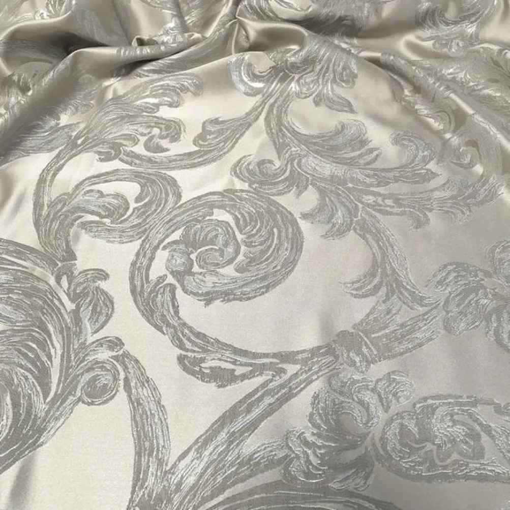 Florence Jacquard Table Linen in Ivory
