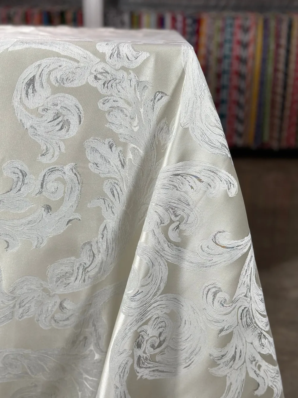 Florence Jacquard Table Linen in Ivory