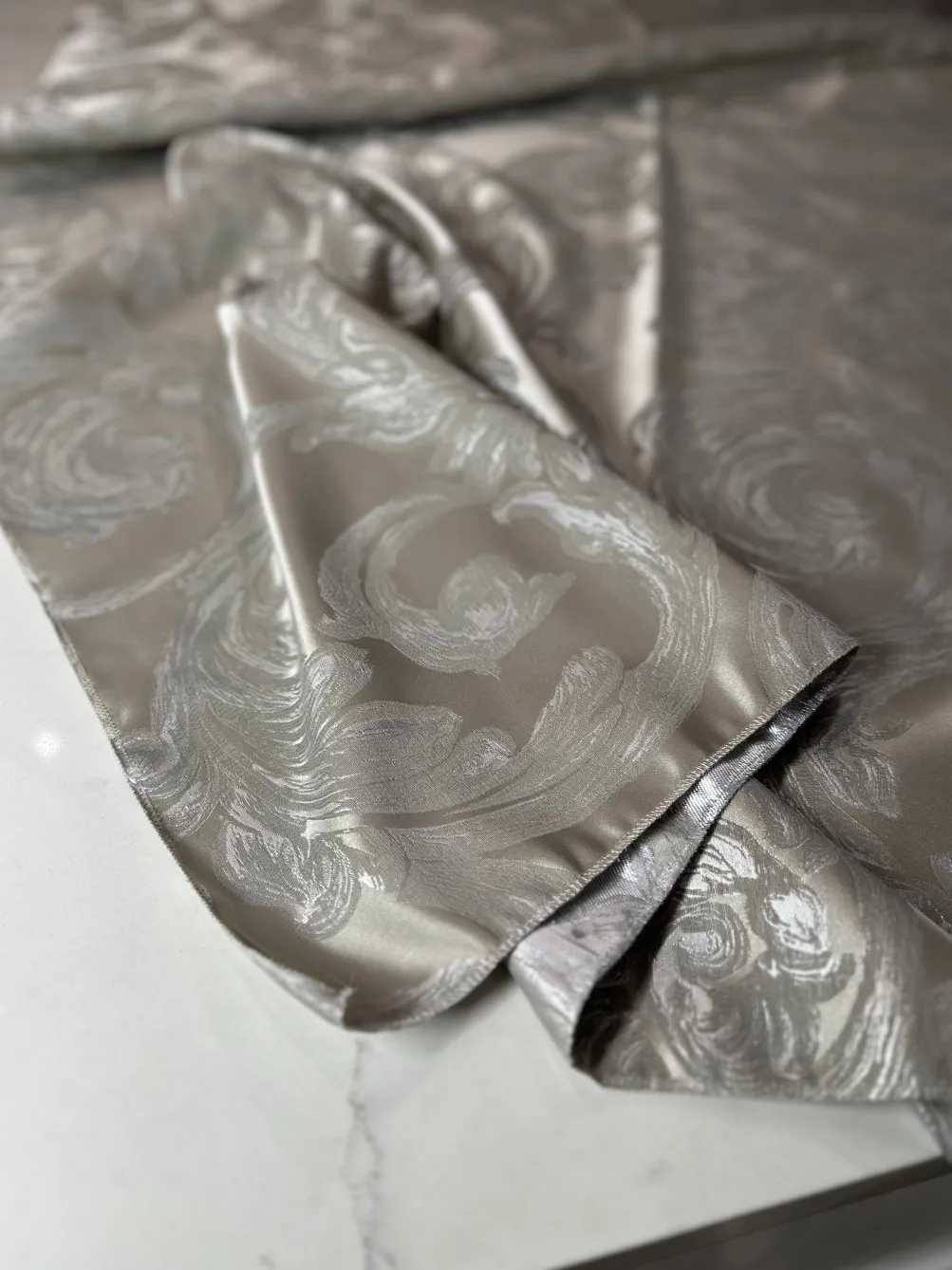 Florence Jacquard Table Linen in Silver and Grey