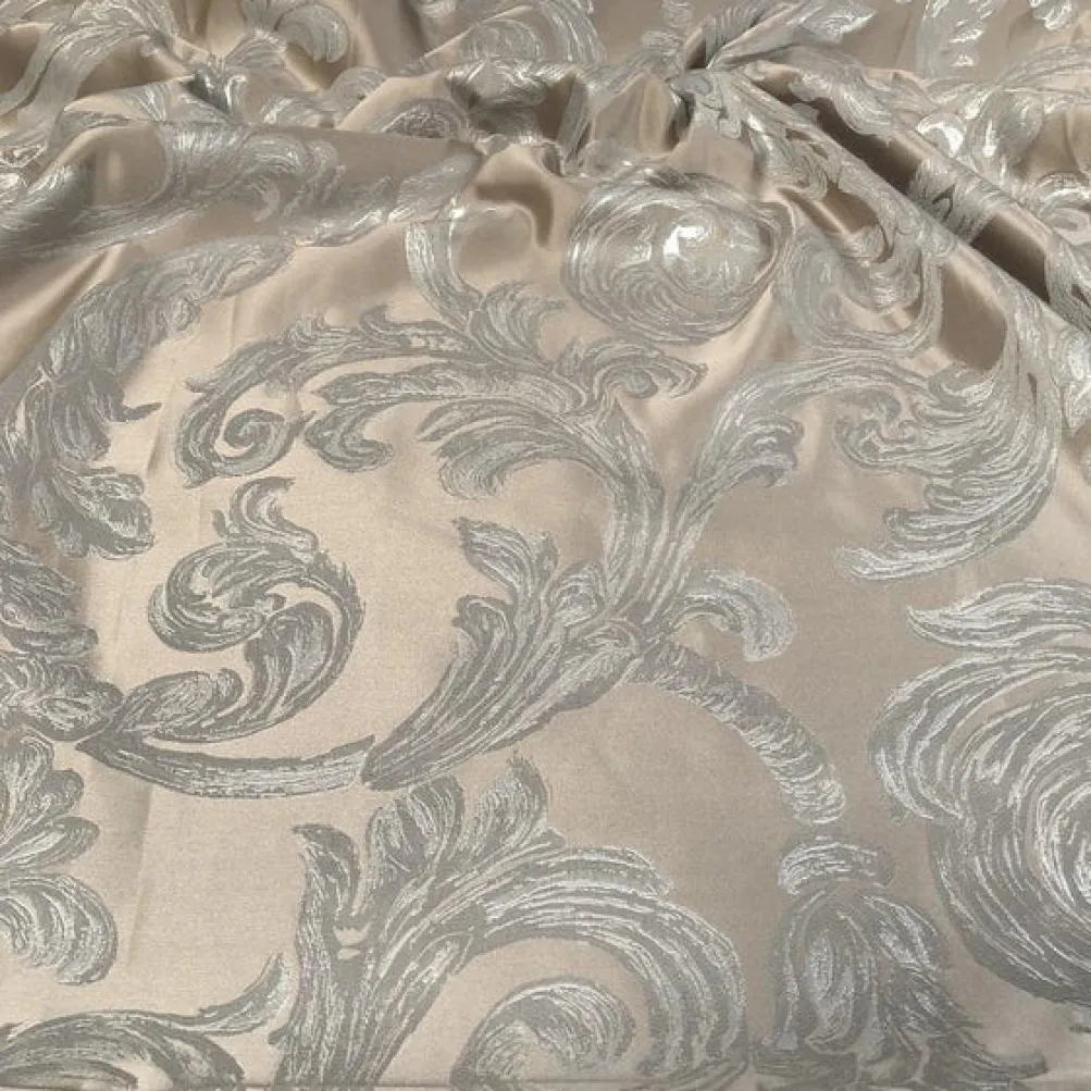 Florence Jacquard Table Linen in Silver and Grey