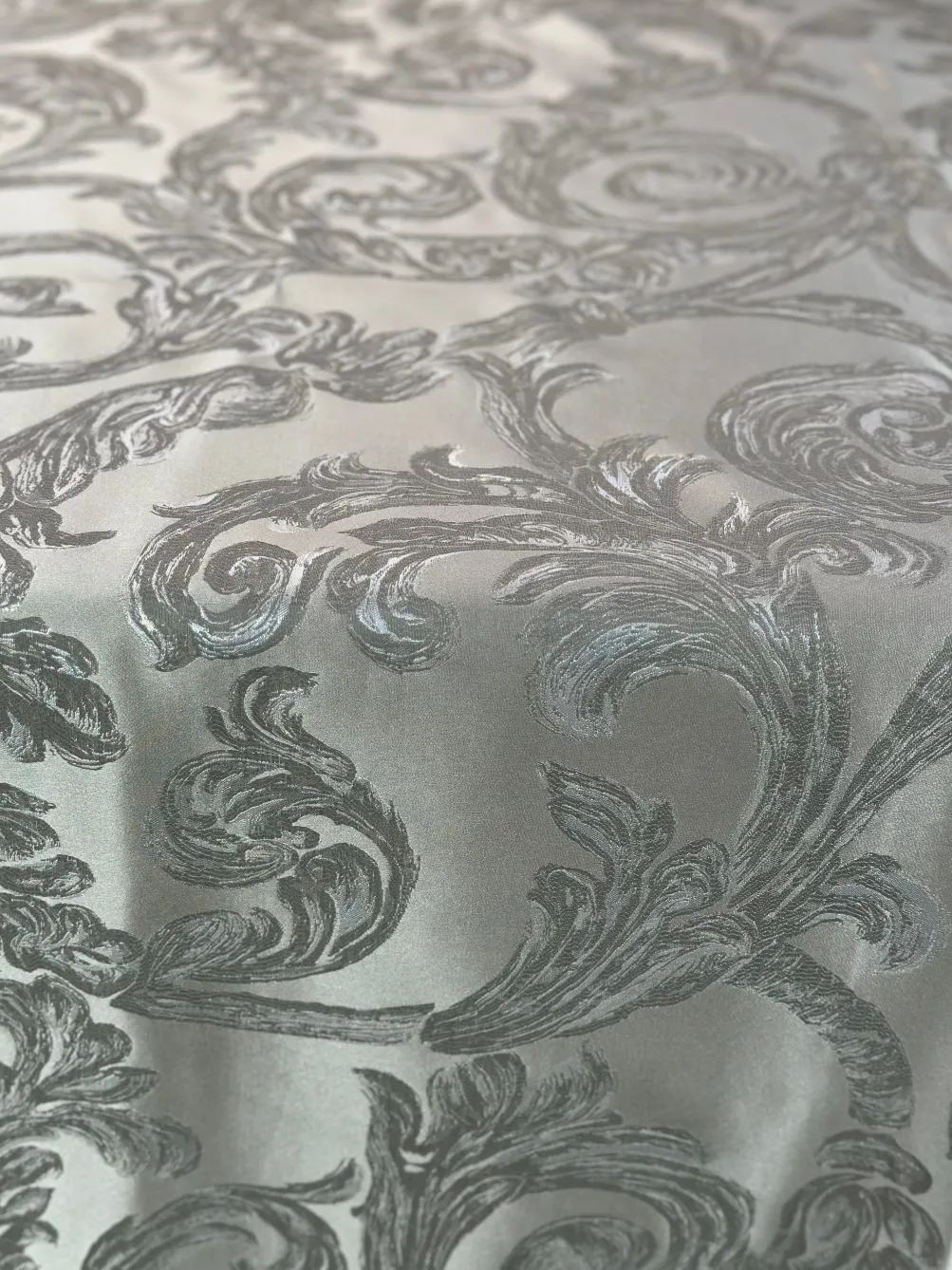 Florence Jacquard Table Linen in Silver and Grey