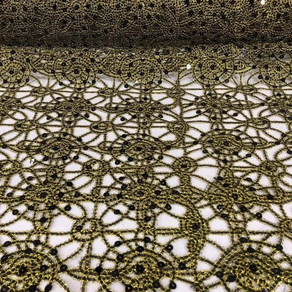Flower Chain Lace Table Linen in Black and Gold