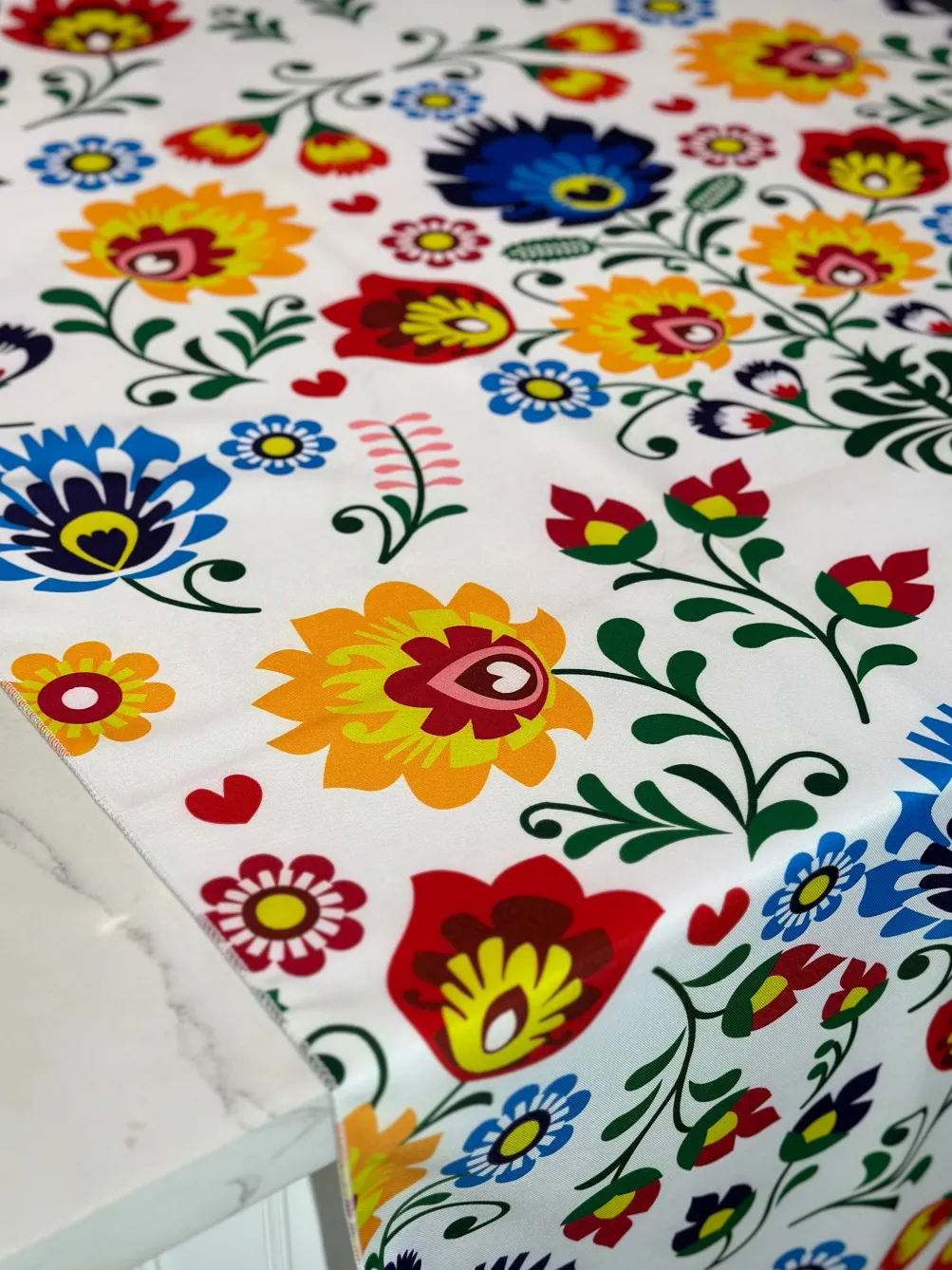 Flower Hoop (Poly Print) Table Linen