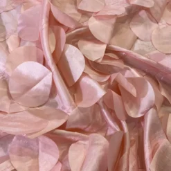 Funzie (Circle Hanging) Taffeta Table Runner in Rose Petal