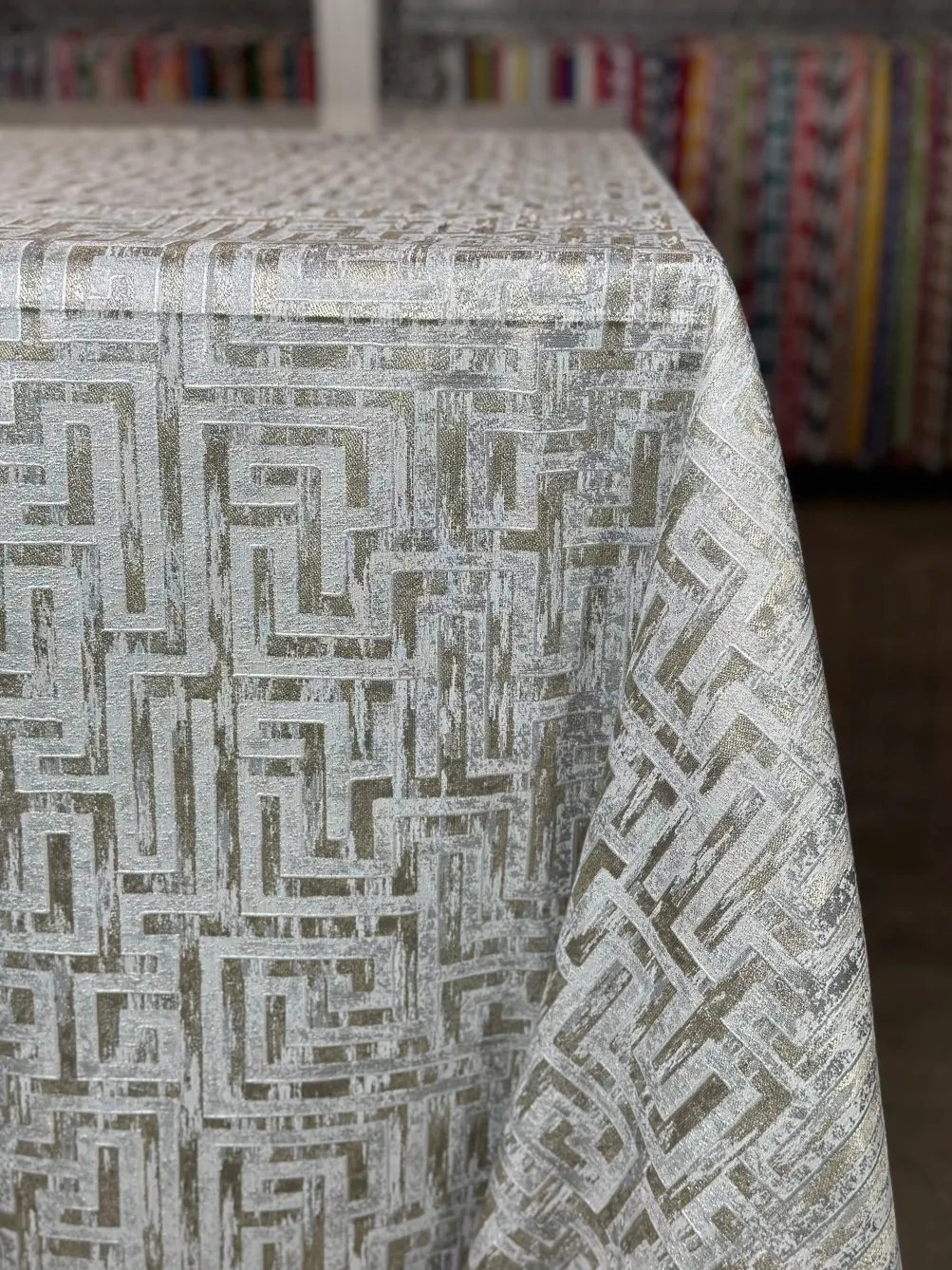 Gio Jacquard Table Linen in Ivory