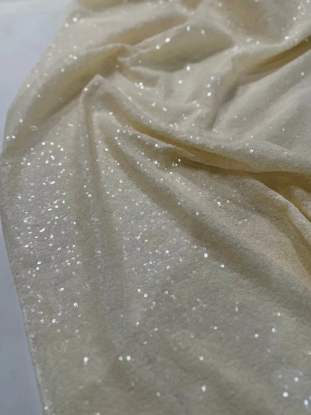 Glitz Sequins Table Linen in Ivory
