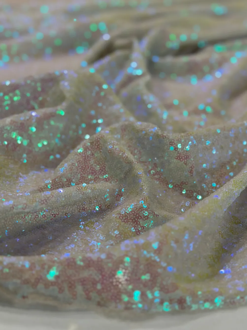 Glitz Sequins Table Linen in Mermaid