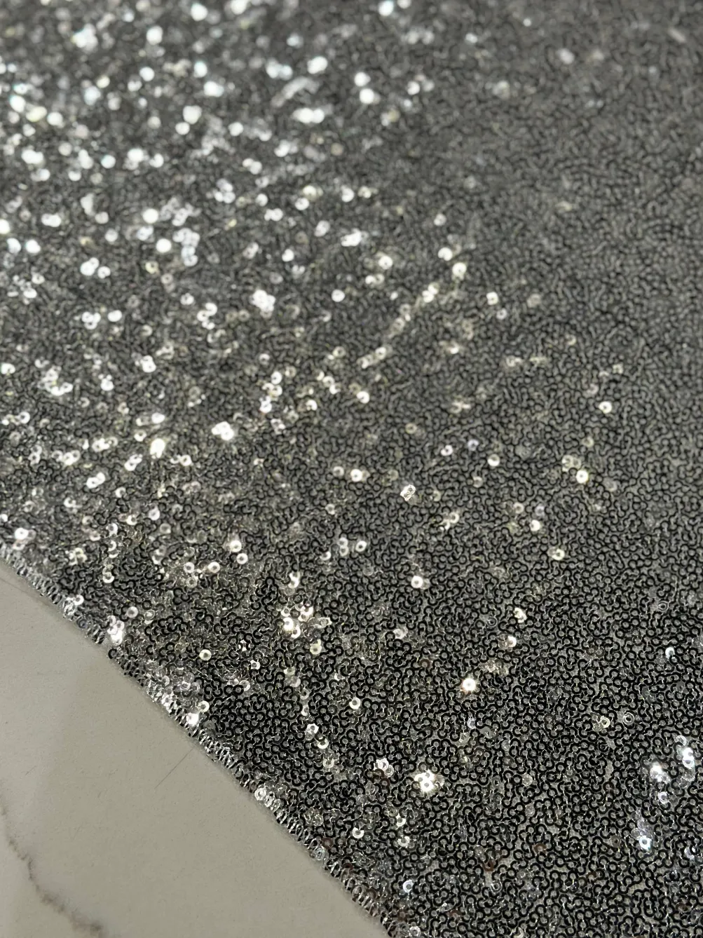 Glitz Sequins Table Linen in Silver