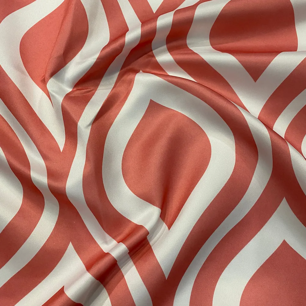 Groovy Print (Lamour) Table Runner in Coral