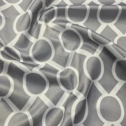 Halo Print (Lamour) Table Linen in Silver