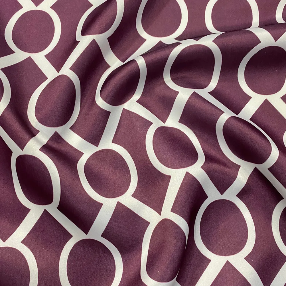 Halo Print (Lamour) Table Linen in Plum