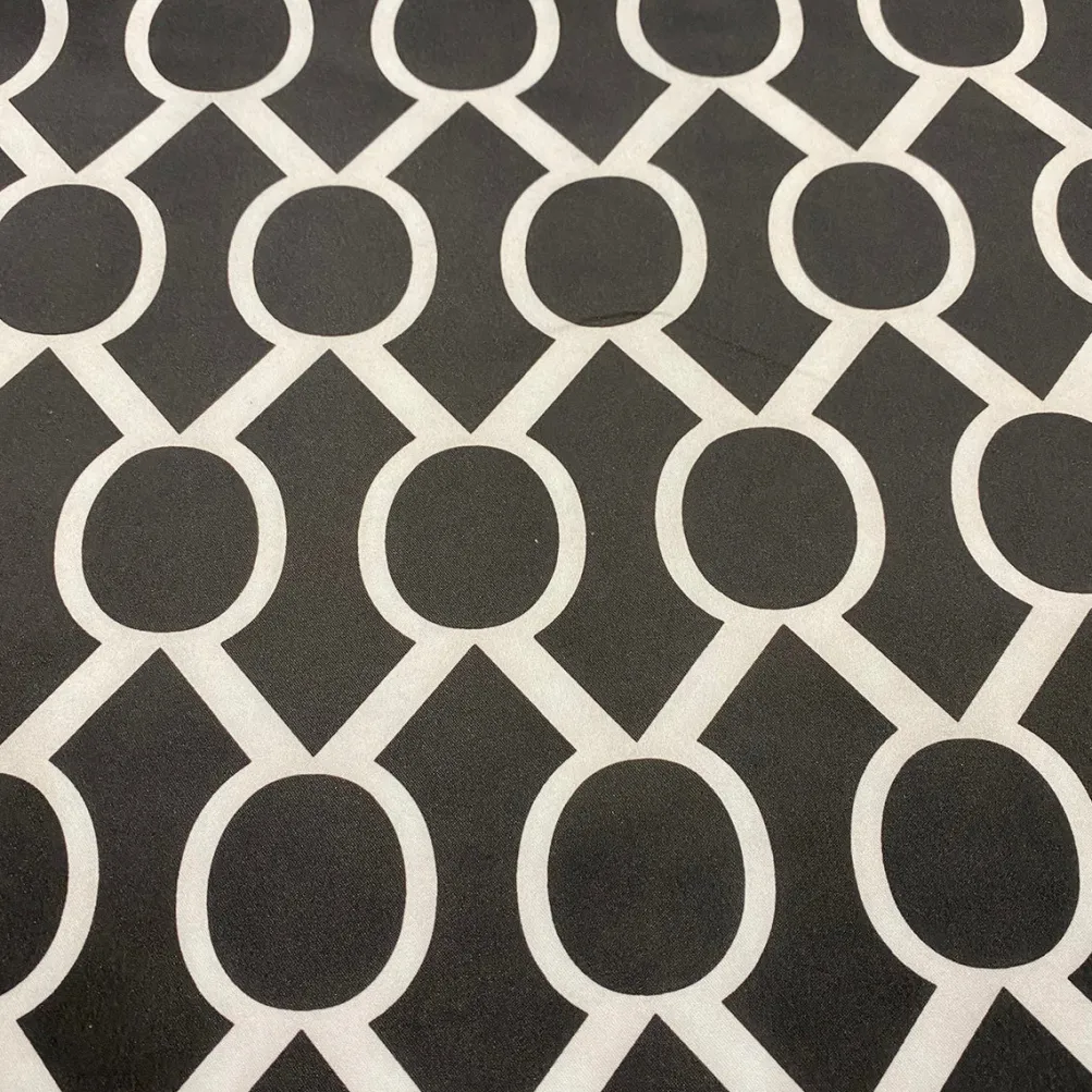 Halo Print (Lamour) Table Runner in Black and White