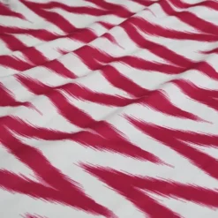 Horizon (Poly Print) Table Linen in Fuchsia