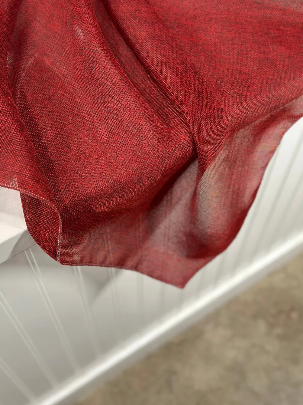 Imitation Burlap Table Linen in Cranberry