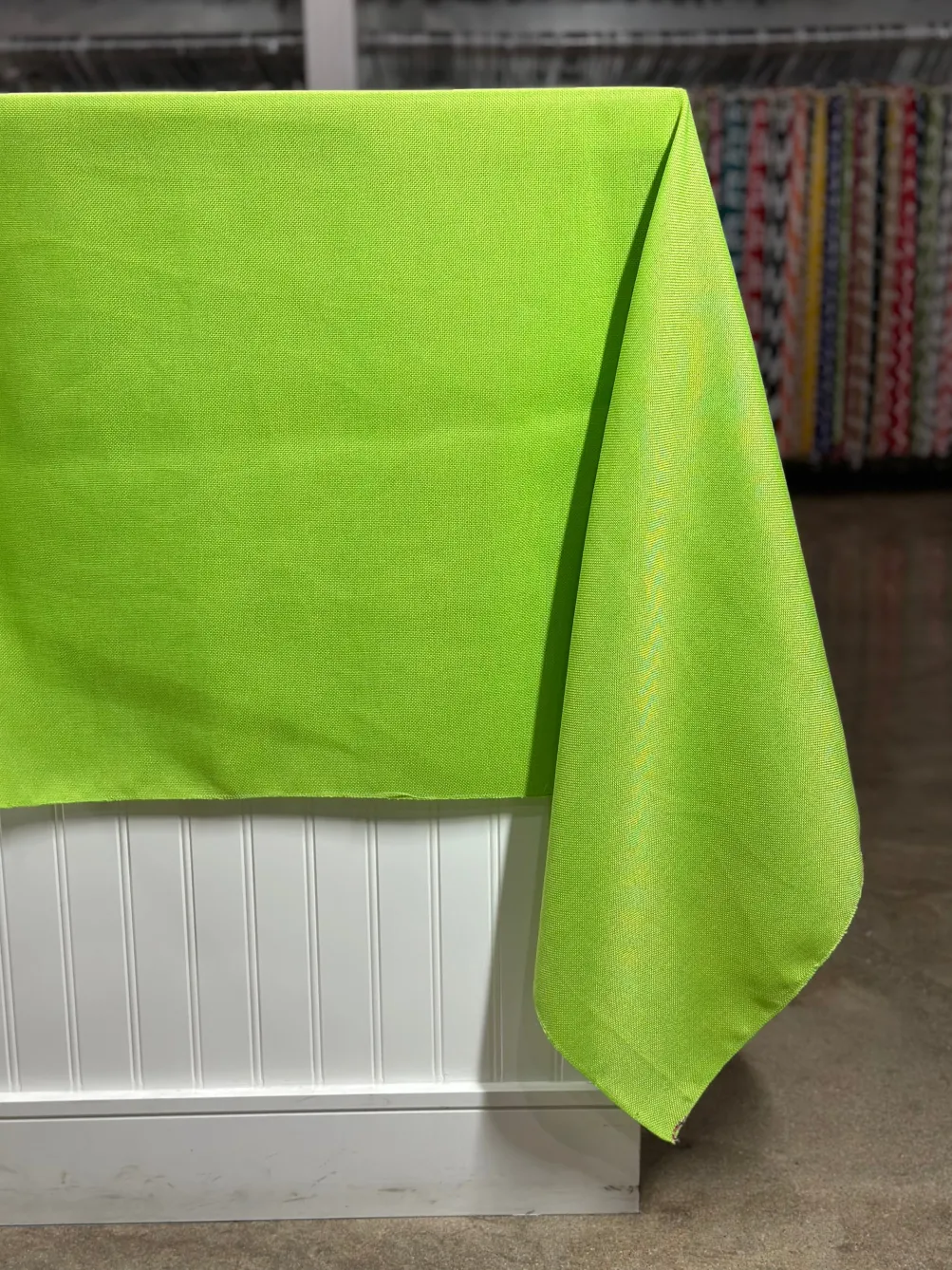 Imitation Burlap Table Linen in Lime