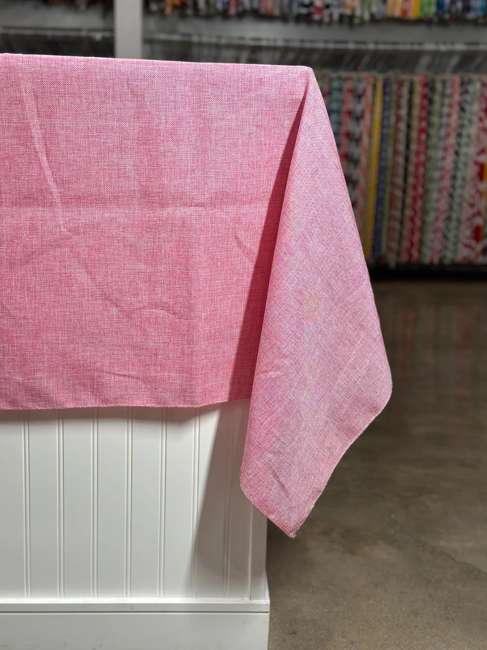 Imitation Burlap Table Linen in Pink