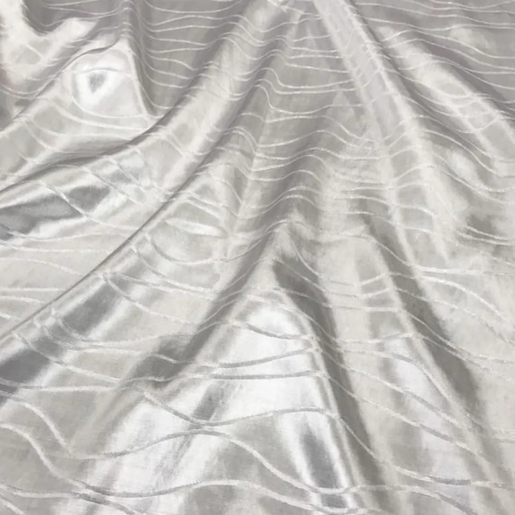 Karawave Jacquard (Reversible) Table Napkin in White