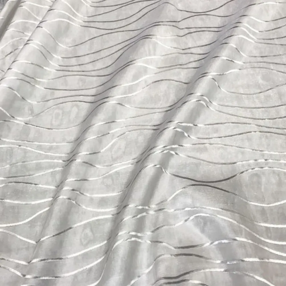 Karawave Jacquard (Reversible) Table Linen in White
