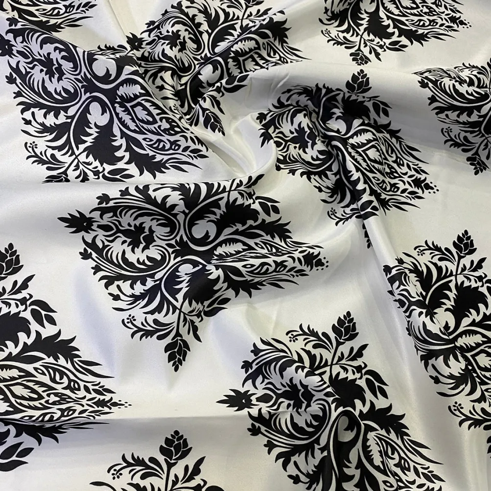 Lamour Prints Table Linen in Classic Damask
