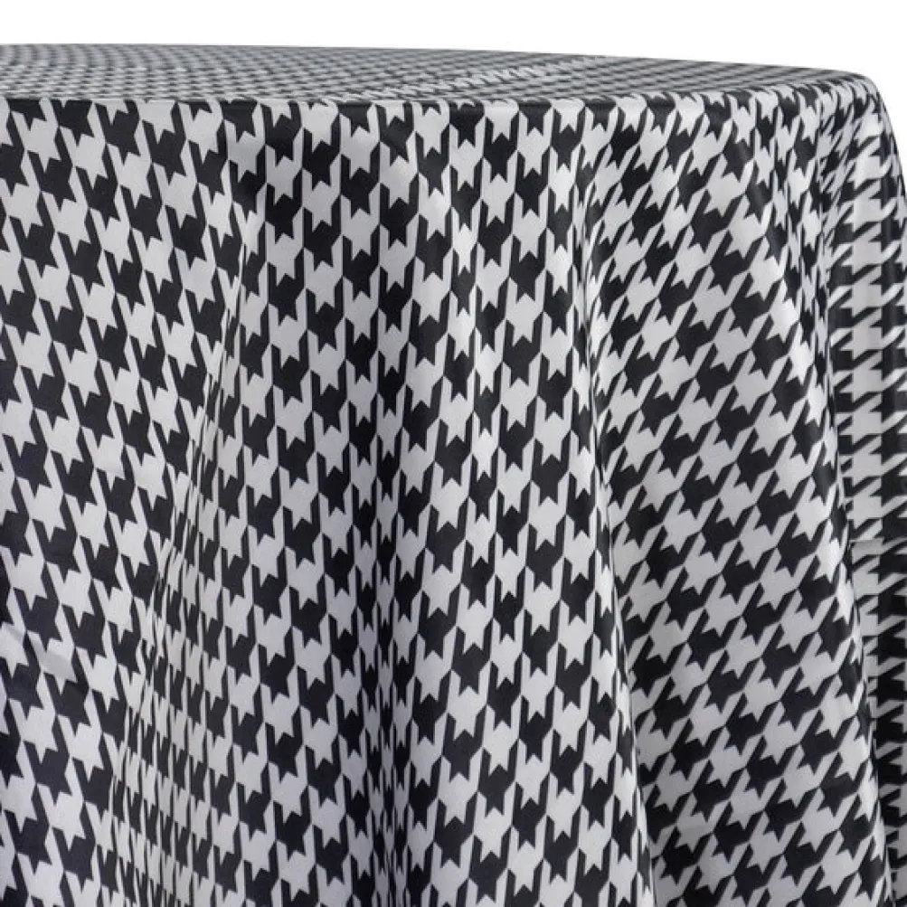 Lamour Prints Table Linen in Houndstooth