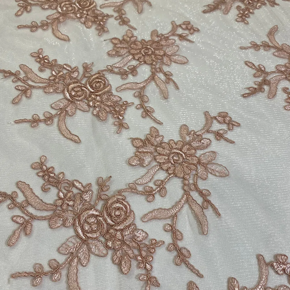 Laylani Lace Table Runner in Champagne