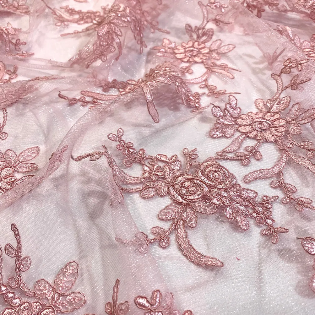 Laylani Lace Table Runner in Dusty Rose