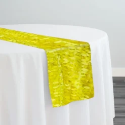 Leaf Hanging Taffeta Table Runner in Yellow