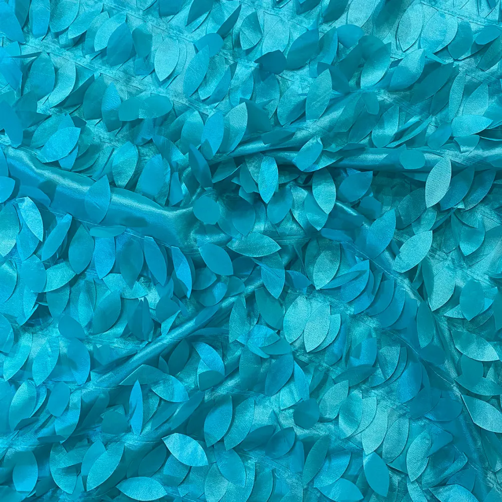 Leaf Hanging Taffeta Table Runner in Oasis