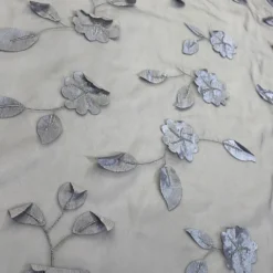Lily Petal Table Linen in Silver