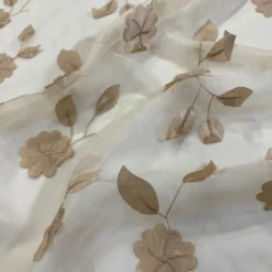 Lily Petal Table Runner in Champagne
