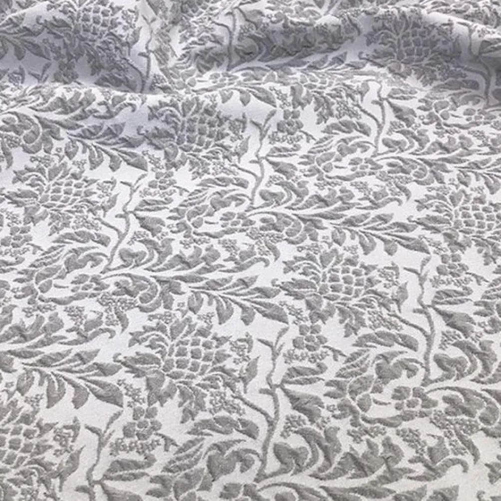Lucia Jacquard Table Linen in Silver