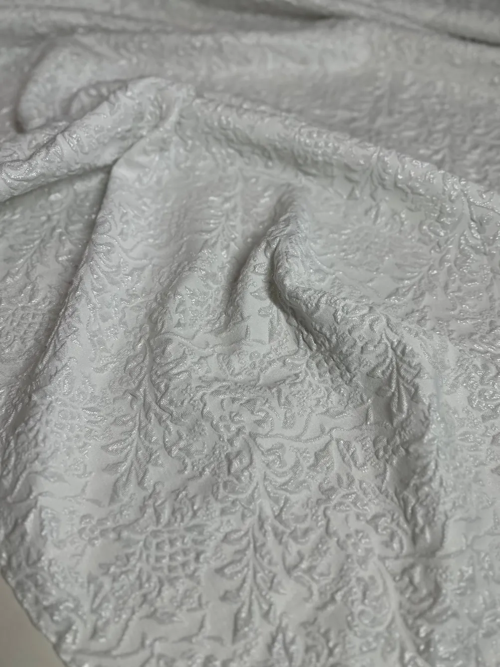 Lucia Jacquard Table Linen in White