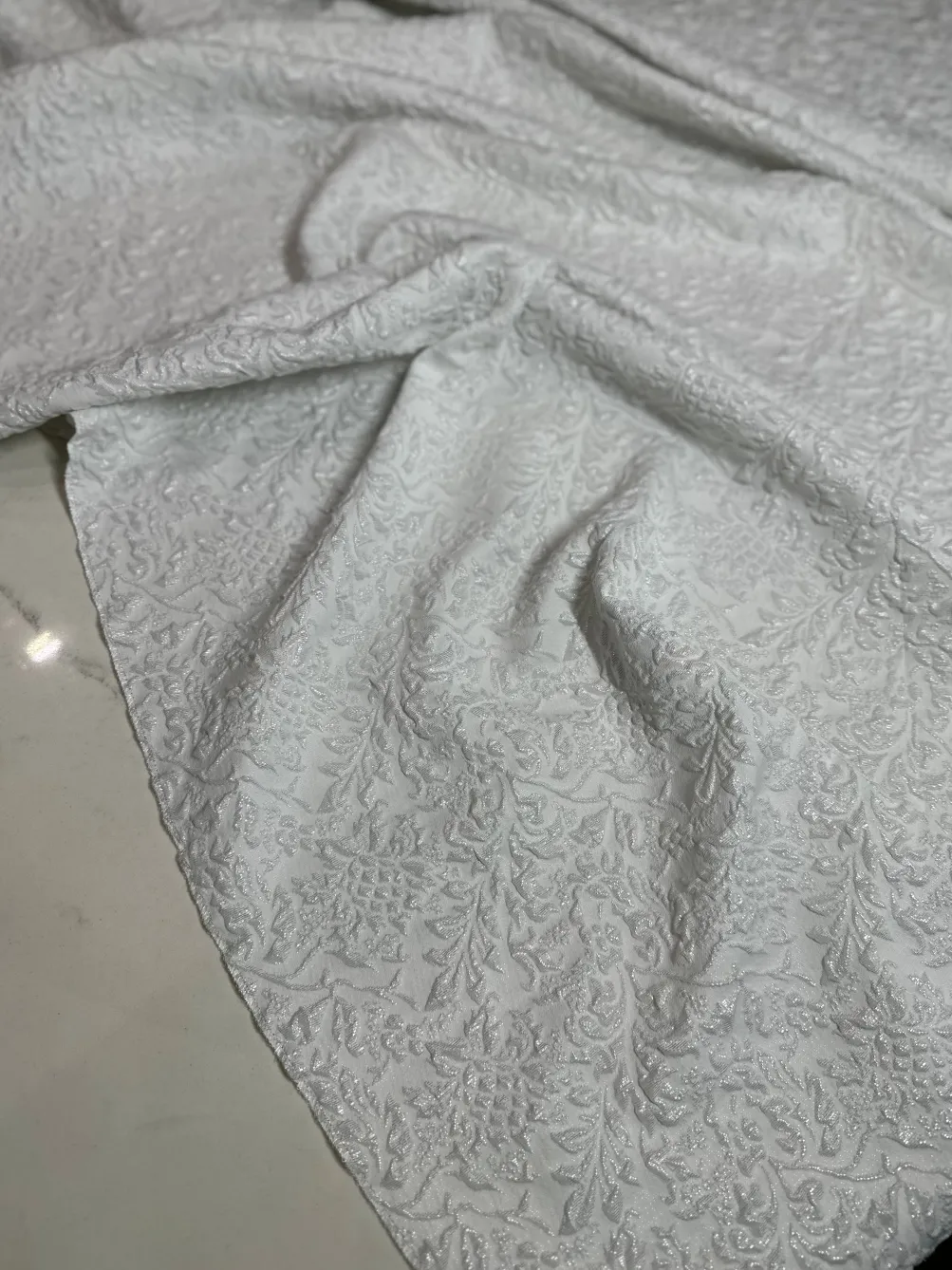 Lucia Jacquard Table Linen in White