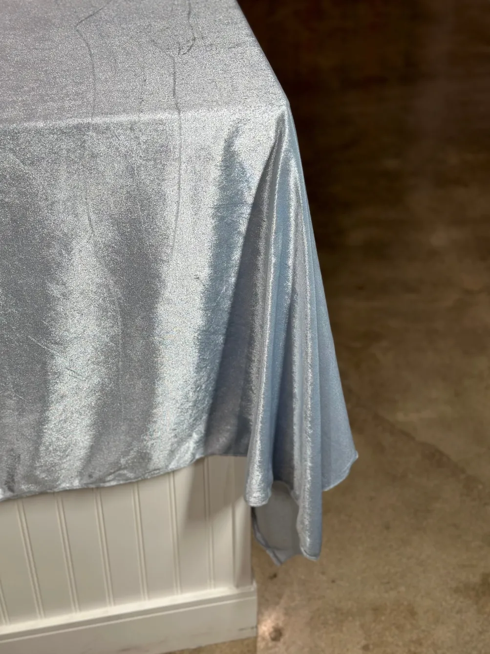 Lush Velvet Table Linen in Baby Blue
