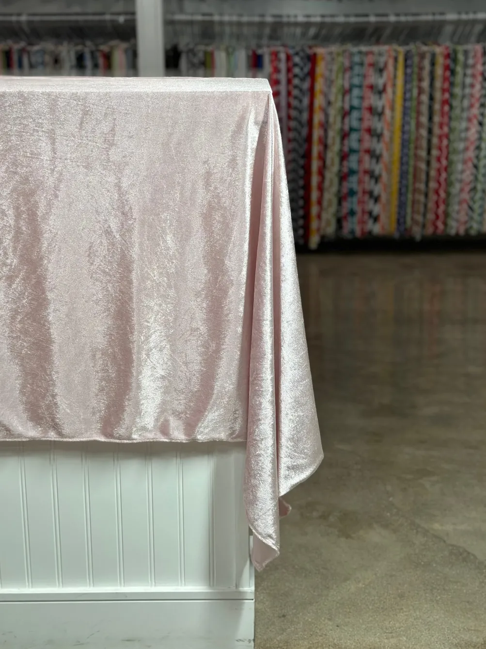Lush Velvet Table Linen in Blush