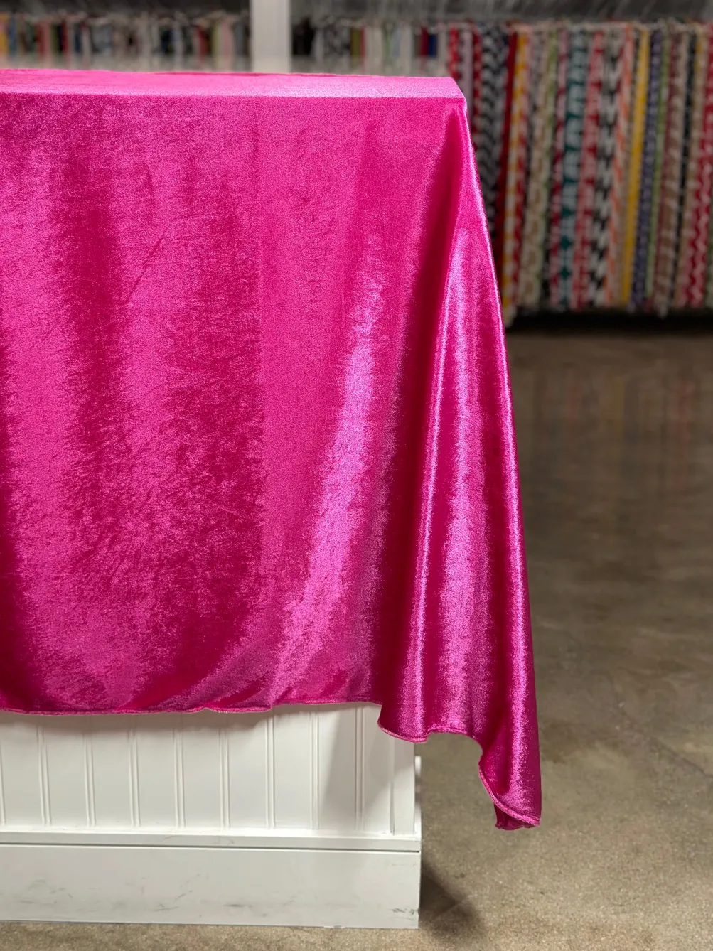 Lush Velvet Table Linen in Fuchsia