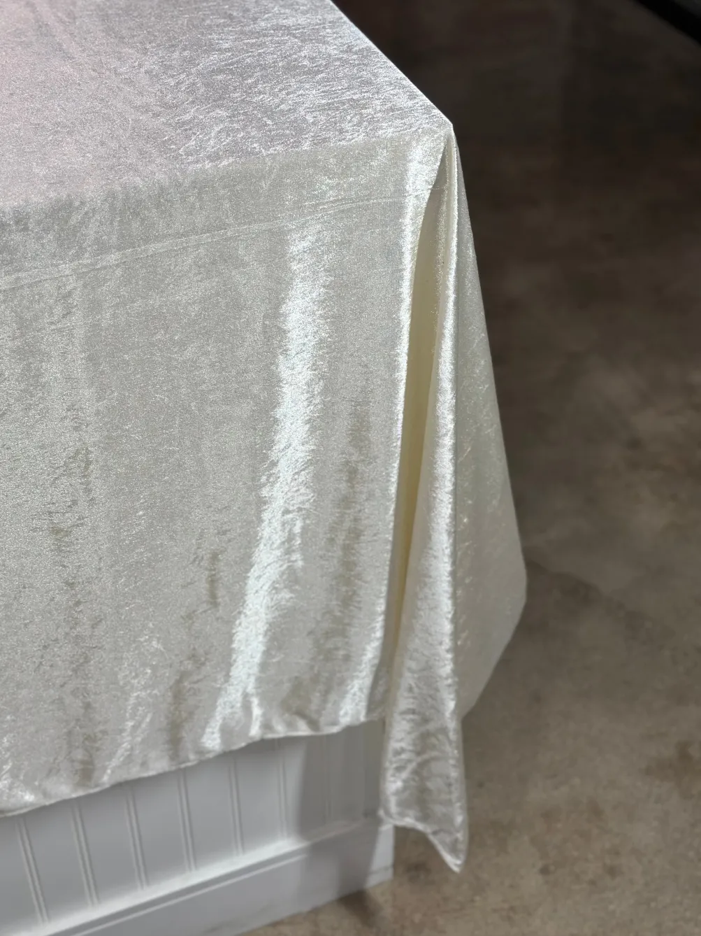 Lush Velvet Table Linen in Ivory