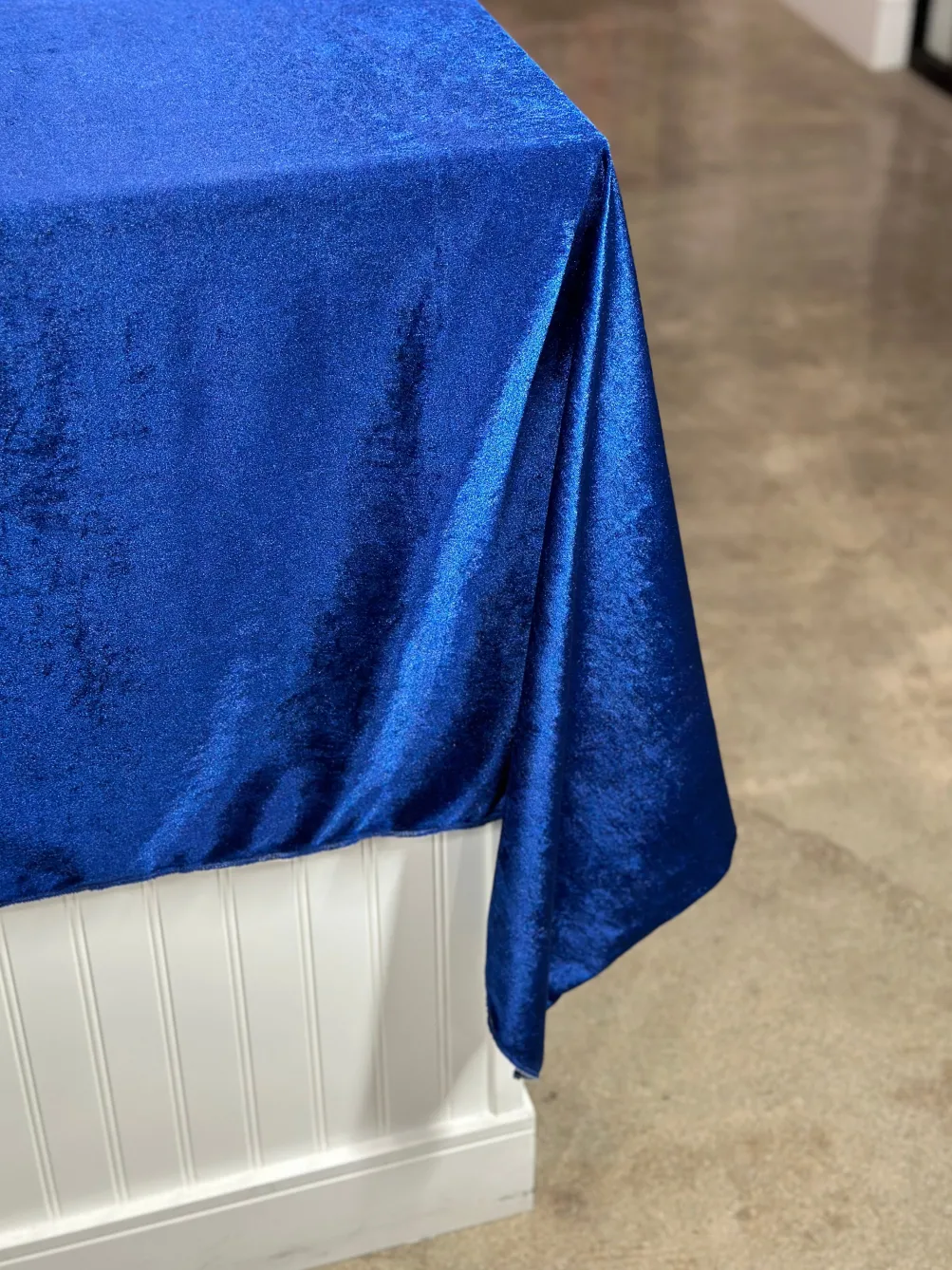 Lush Velvet Table Linen in Navy