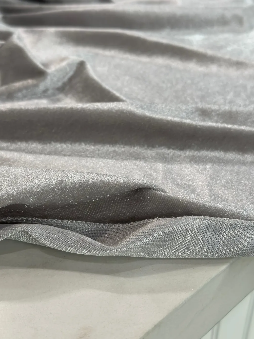 Lush Velvet Table Linen in Silver