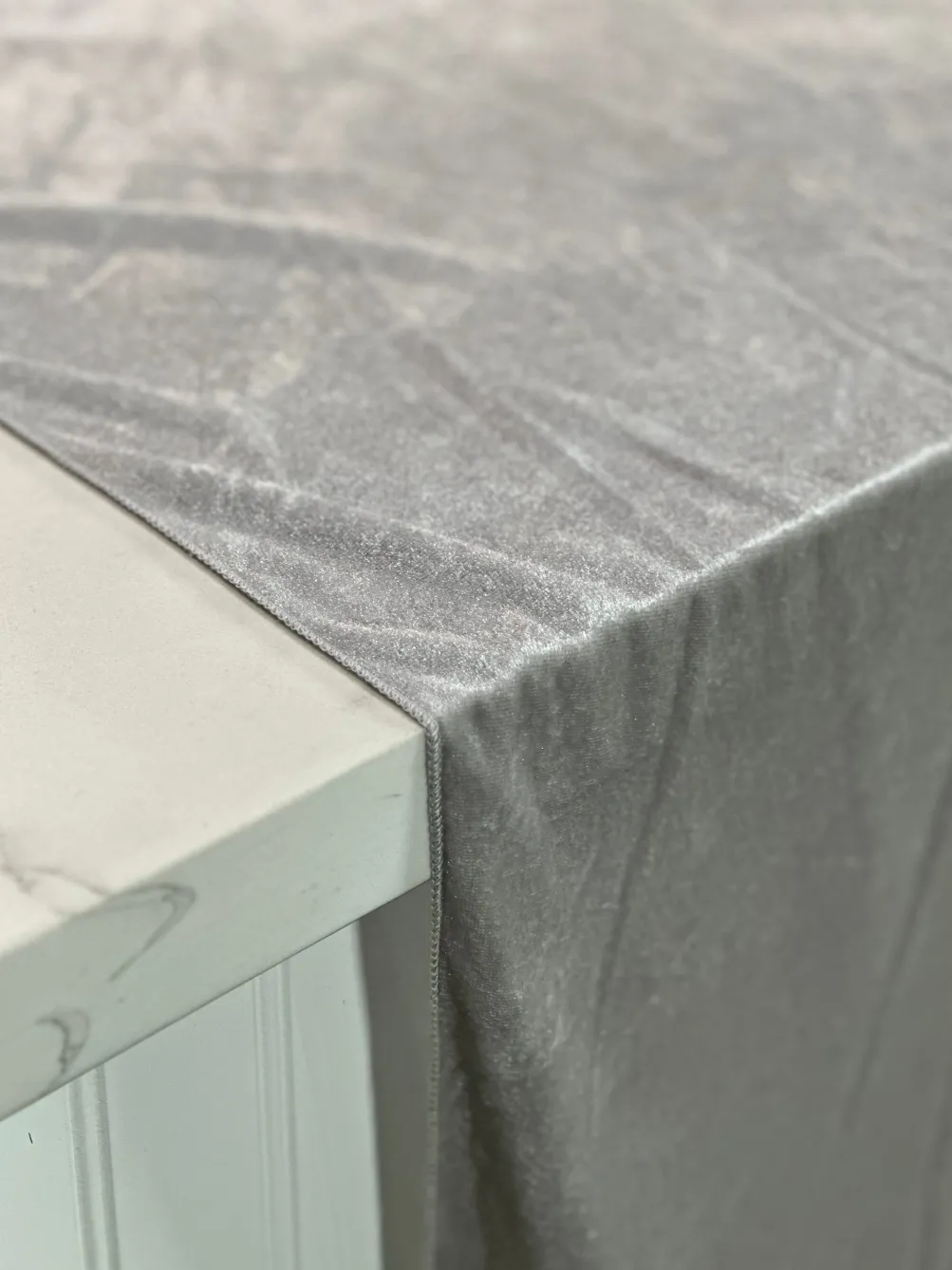 Lush Velvet Table Linen in Silver