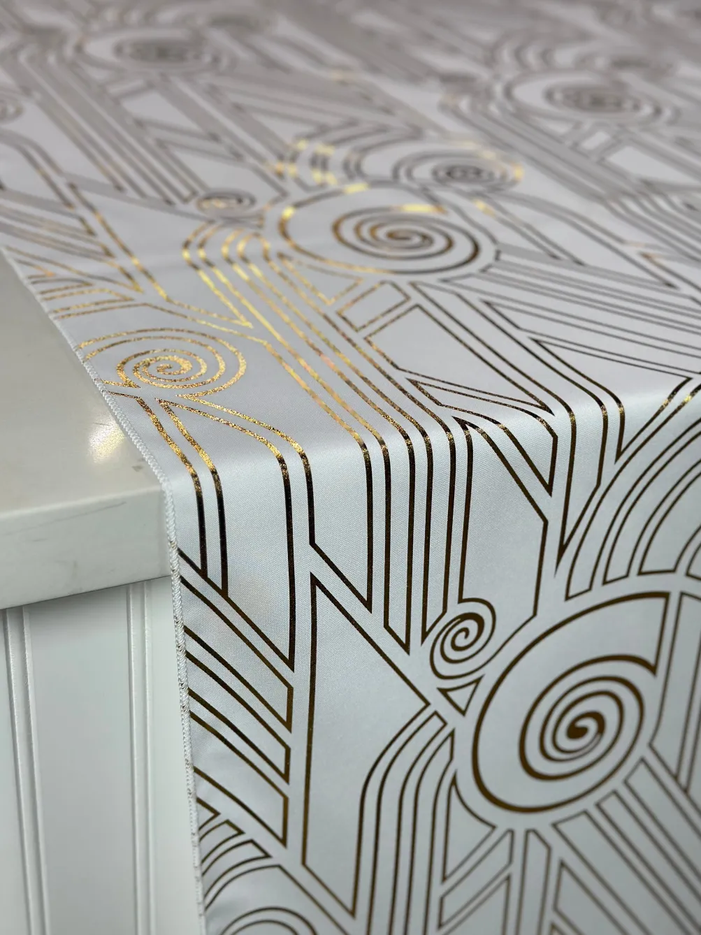 Luxor (Metallic Print) Table Linen in White and Gold