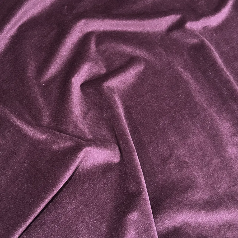 Luxury Plush Velvet Table Linen in Mauve