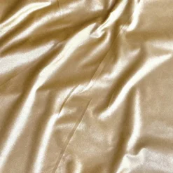 Luxury Plush Velvet Table Runner in Champagne